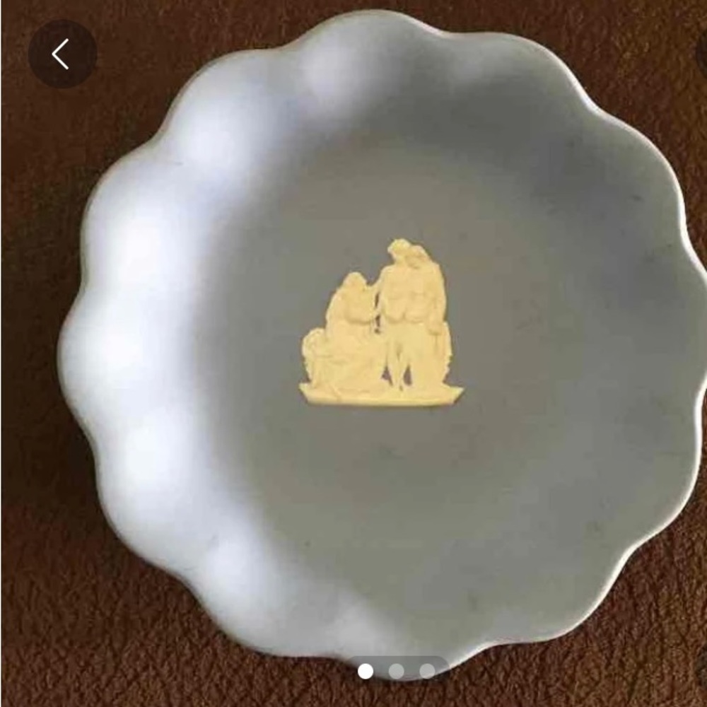 RARE!! Wedgwood Jasperware.